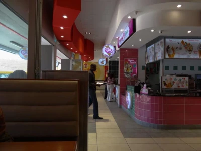 Modernes CafÃ©.jpg